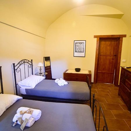 Villa Domum In Petra Casa Nella Roccia Self Check - In Módica Exterior foto